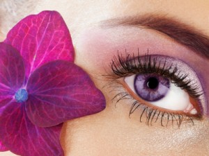 Coloured Lenses are becoming a popular fashion trend