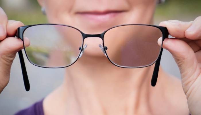 Learn, how to get used to progressive lenses